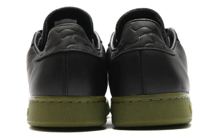 Shop Reebok Distinct Life x NPC UK ''Zwart Groen'' AQ9404