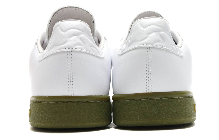 Shop Reebok Distinct Life x NPC UK ''Blanc Vert'' AQ9405