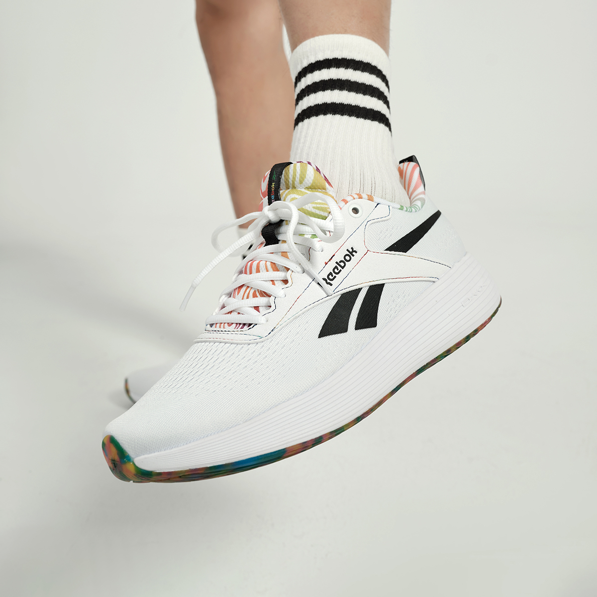 Lookbook Reebok DMX 舒適+ 'Pride 2024' 100074198