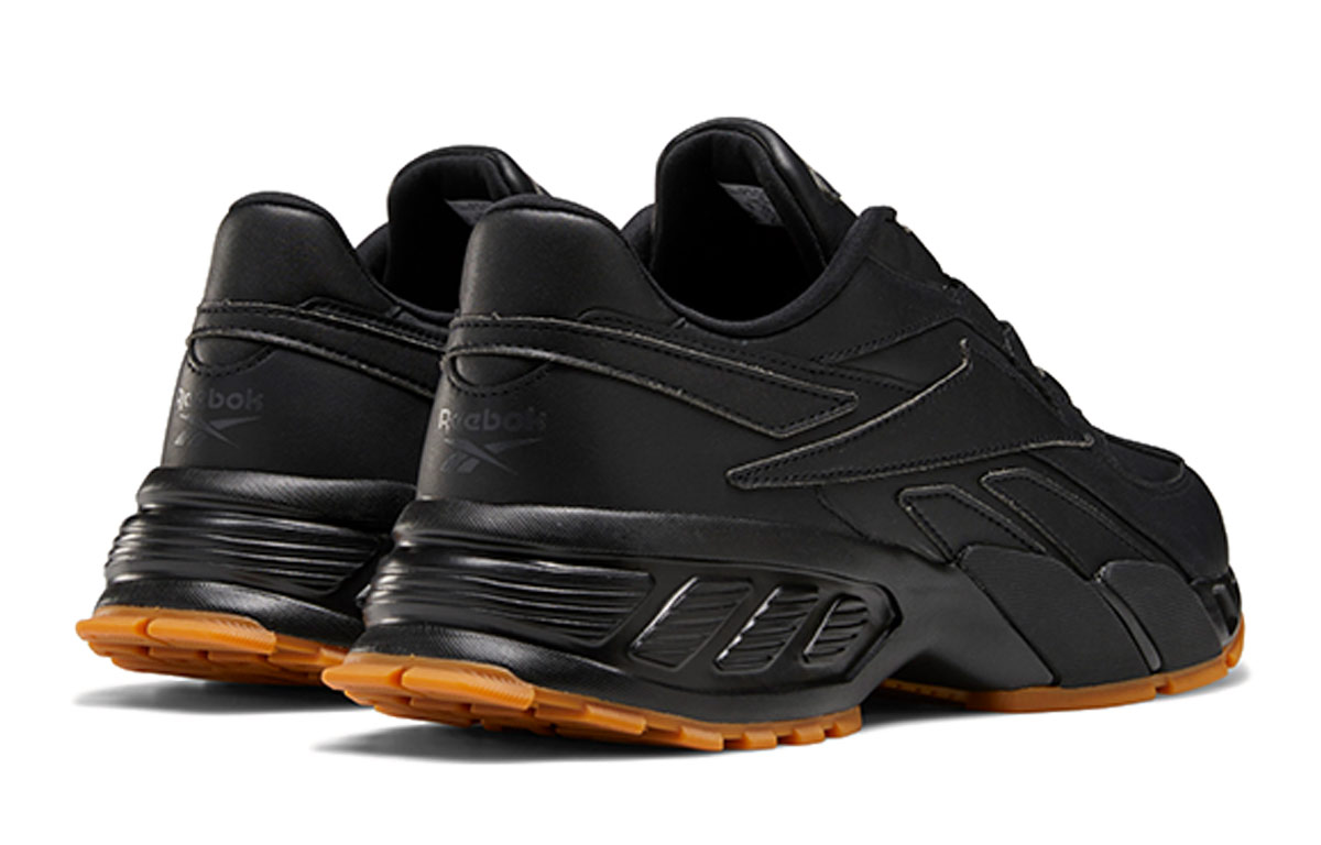 Shop Reebok Evzn Cuir ''Coureur Noir'' FZ1210