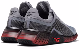 Shop Reebok 閃光膠片訓練鞋 灰色