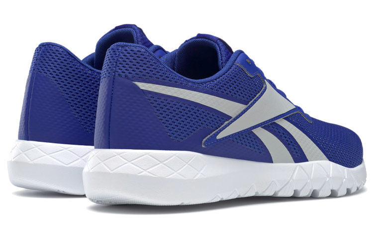 Shop Reebok Flexagon Energy Tr 3 耐磨防滑 低筒運動跑步鞋 藍灰白