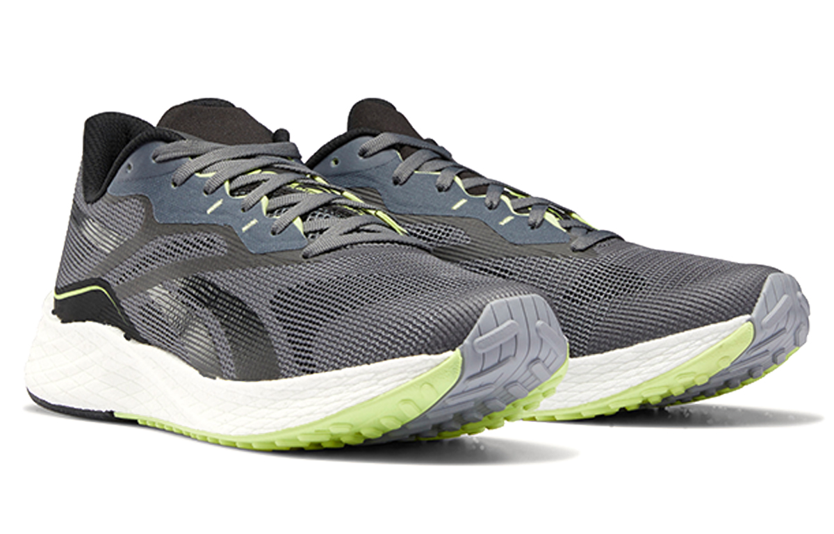 Lookbook Reebok Floatride Energy 3 輕便低筒跑步鞋 黑灰