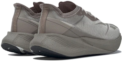 Shop Reebok Floatride Energy X 低筒 跑步鞋 男女款 灰棕 舒適