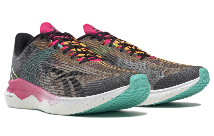 Lookbook Reebok Floatride Run Fast 3.0 ''Schwarz Pink Minze'' G55011