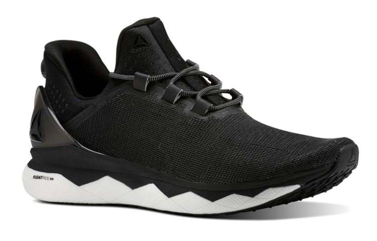 Lookbook Reebok Floatride Run Smooth 'Ringand Ringan Hitam Berpotongan Rendah' CN4646