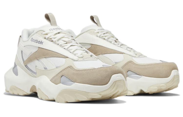 Lookbook リーボック フラッフィパフ ベージュ HP7725