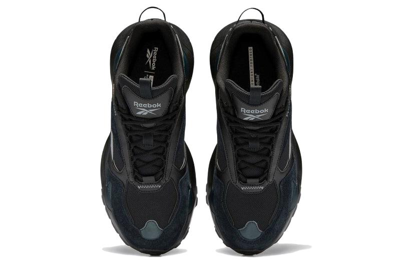 Shop リーボック フラッフィーパフ (ブラック) HP7489