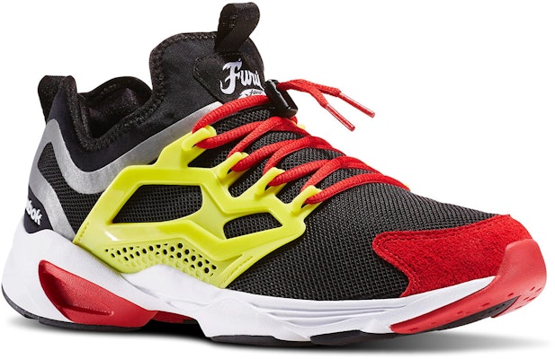 Reebok Fury Adapt 'Hitam Hijau Merah' AR1868 Lookbook Reebok Fury Adapt 'Hitam Hijau Merah' AR1868