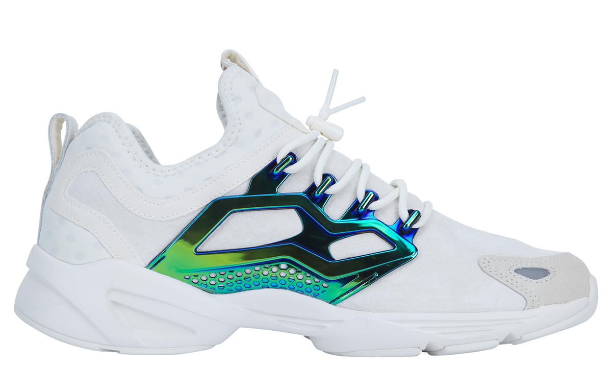 Order Reebok Fury Adapt ''CNY17 Wit Goud'' BS6751