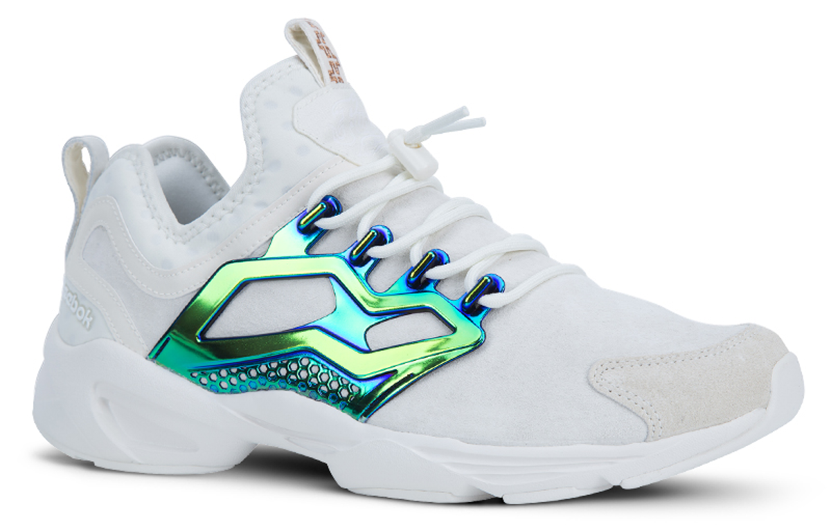 Lookbook Reebok Fury Adapt ''CNY17 Wit Goud'' BS6751