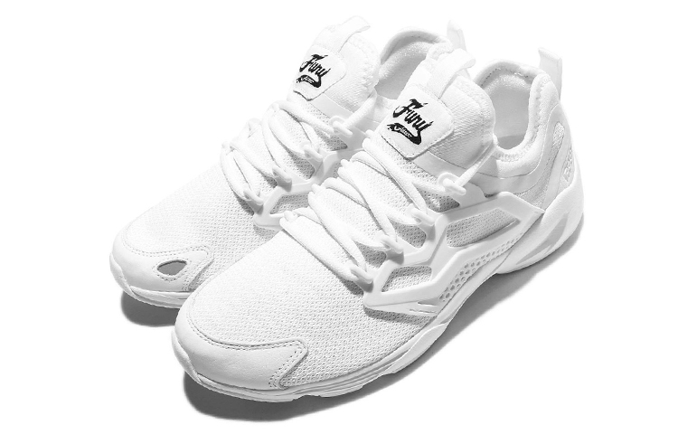 Lookbook Reebok Fury Adapt ''Blanc'' BD2120