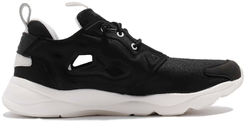 Reebok Furylite Cozy Tahan Haus Hitam CN7302 Order Reebok Furylite Cozy Tahan Haus Hitam CN7302