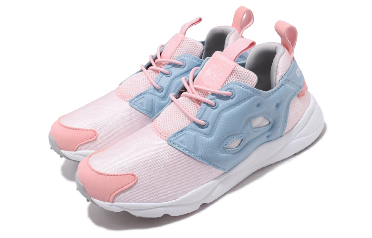 Lookbook Reebok FuryLite MU ''Solar Roze Blauw'' DV6596