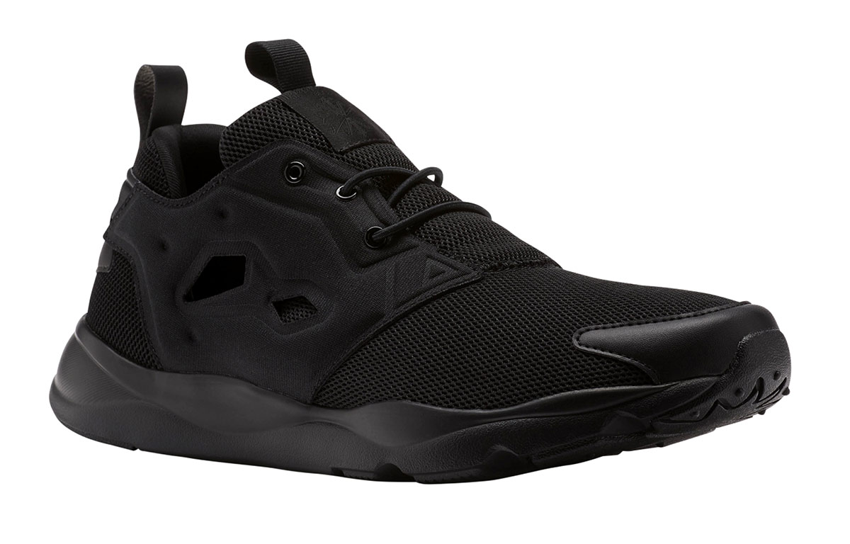 Lookbook Reebok Furylite Om 黑色 運動鞋