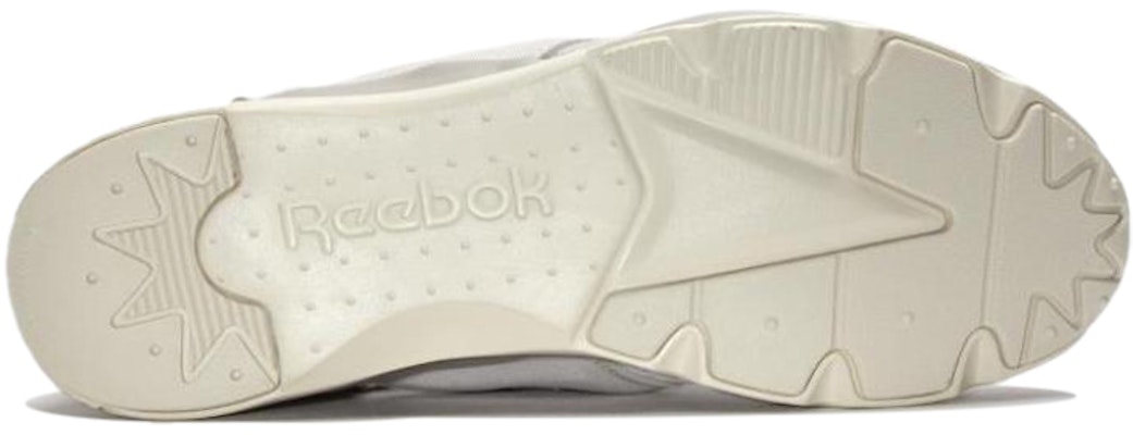 銳步 Furylite TM 舒適耐磨跑步鞋 深灰 Purchase 銳步 Furylite TM 舒適耐磨跑步鞋 深灰