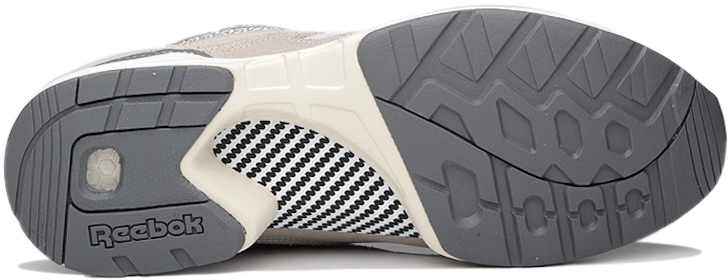 Garb Store x Reebok Pump Graphlite 舒適耐磨跑步鞋 米灰 Purchase Garb Store x Reebok Pump Graphlite 舒適耐磨跑步鞋 米灰