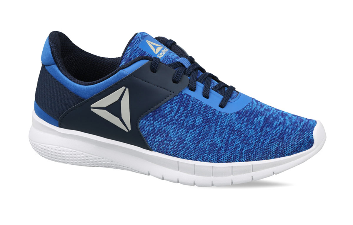 Lookbook Reebok Genesis Runner Hitam/Biru DV8469
