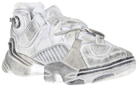 Reebok Pump Modificado Genéticamente Vetements Blanco CN0408 Lookbook Reebok Pump Modificado Genéticamente Vetements Blanco CN0408