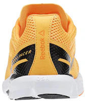 Shop Reebok Harmony Racer 輕便舒適跑步鞋 男女同款 橙黃