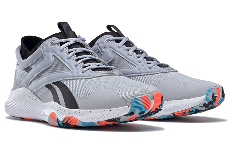 Lookbook リーボック HIIT グレー/黒/白 トレーニングシューズ G55469