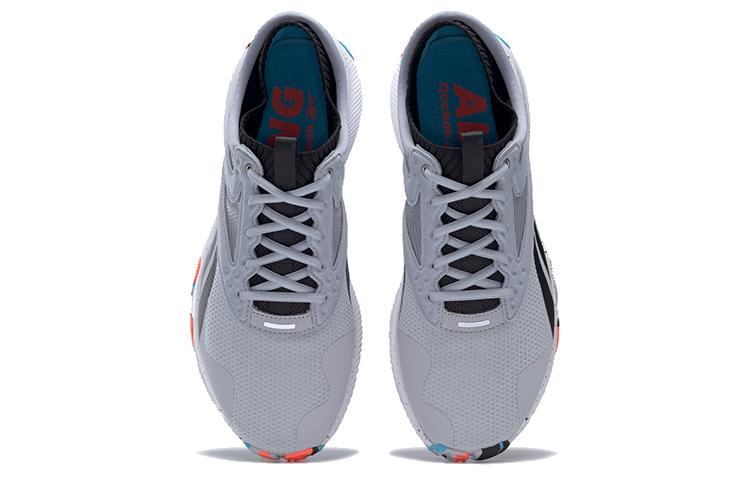 Shop リーボック HIIT グレー/黒/白 トレーニングシューズ G55469