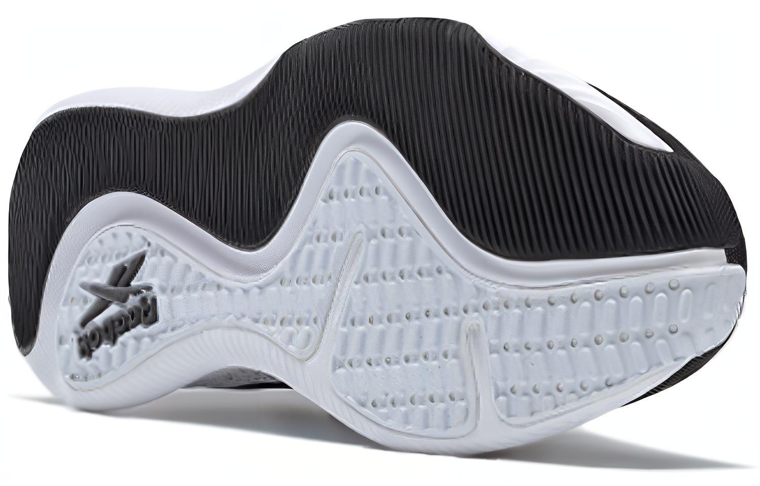 Sizing Reebok HIIT TR ''Noir Blanc'' EH3076