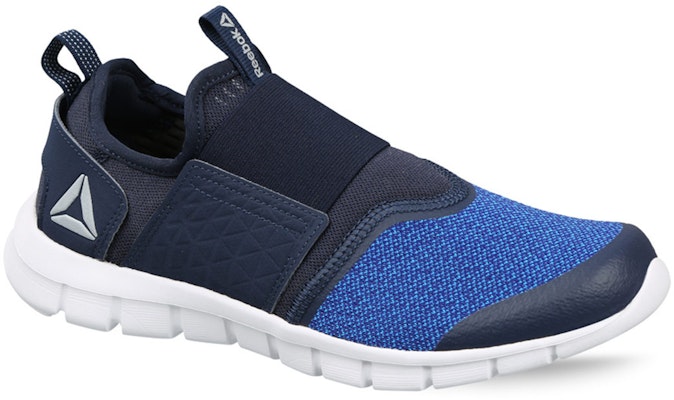 锐步 Hurtle 蓝黑色便鞋 CN8037 Lookbook 锐步 Hurtle 蓝黑色便鞋 CN8037