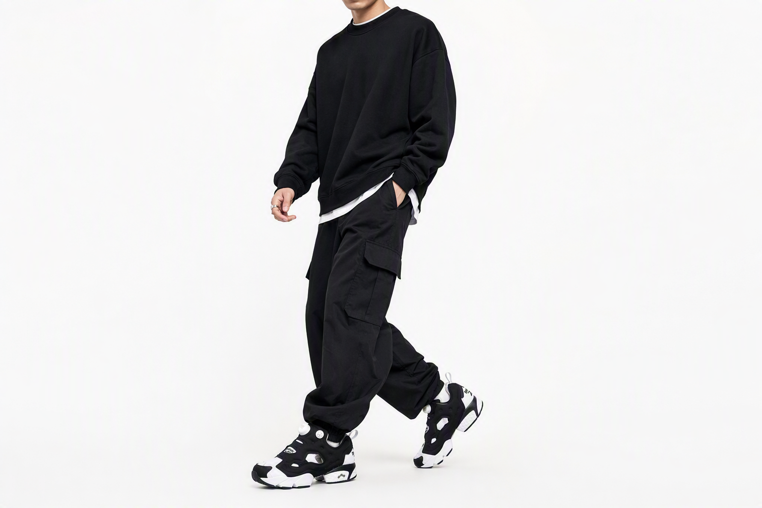 Order 锐步 Insta PUMP Fury OG 镂空拼接鞋/黑白男女运动鞋 M48559