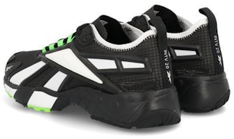 リーボック インスタポンプフューリー INTV 20 黒/緑 FX2135 Lookbook リーボック インスタポンプフューリー INTV 20 黒/緑 FX2135