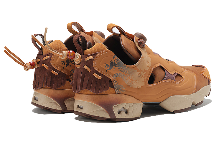 Shop Reebok Instapump Fury 94 CNY龍年限定 復古充氣 跑步鞋 男女通用 棕/褐/米