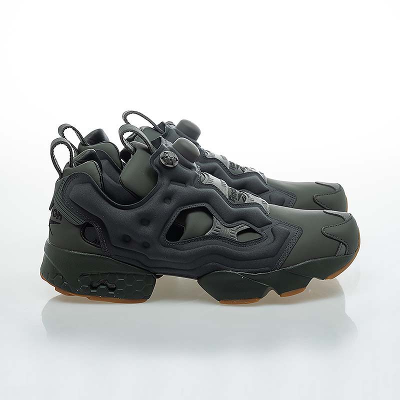 Reebok Instapump Fury 94 Retro Sneakers Plain Black Noodles 100201151
