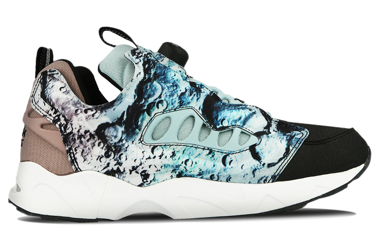 Lookbook Reebok InstaPump Fury Road 'Moon Landing' V68798