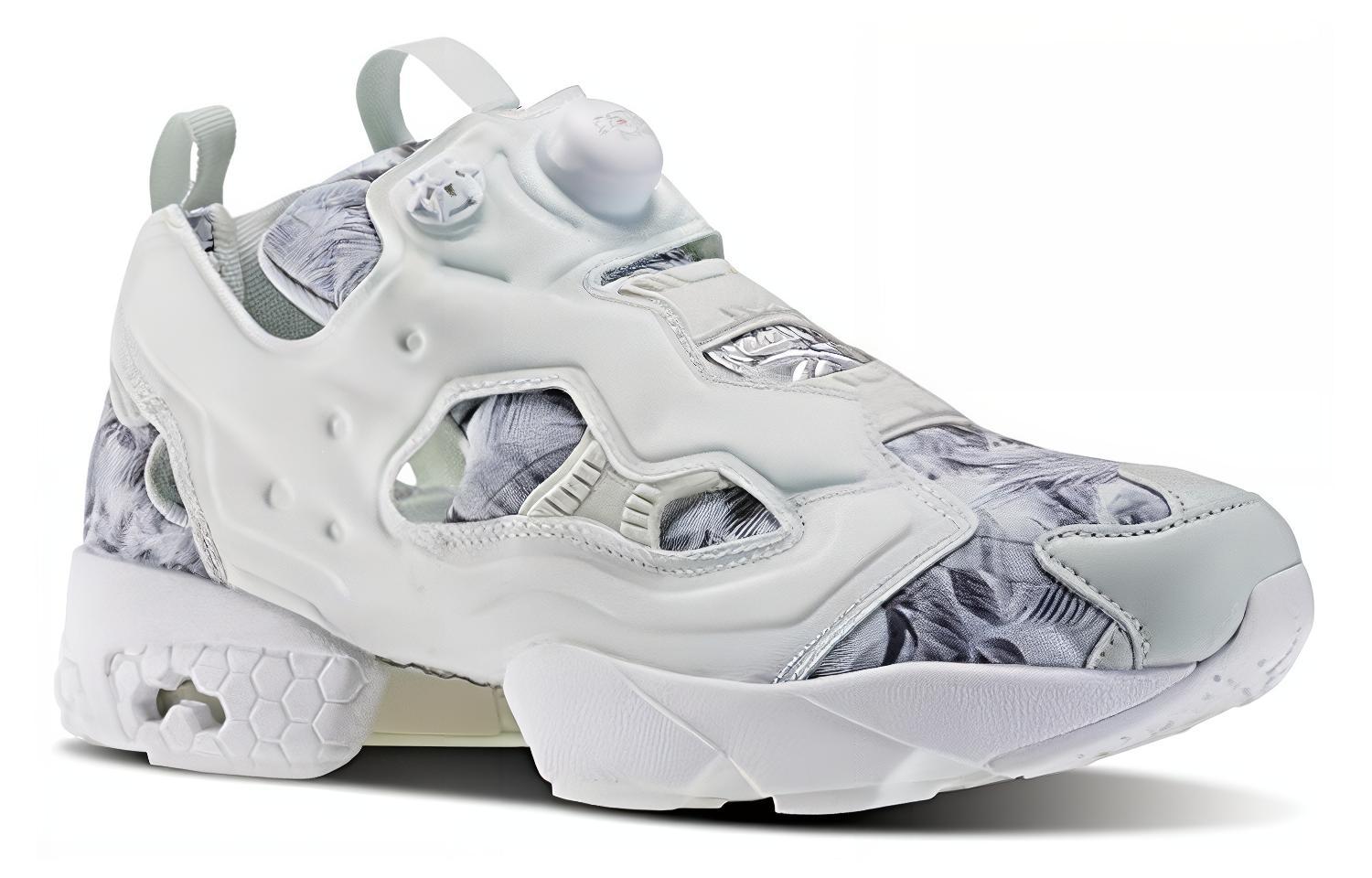 Lookbook 锐步 InstaPump Fury SG '蛋白石' V69989