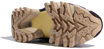 Reebok InstaPump Fury Trail「黑色風化黃」FV1581 Details for Reebok InstaPump Fury Trail「黑色風化黃」FV1581