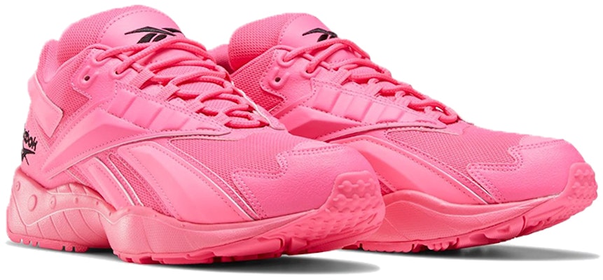 Kasut Larian Reebok INTV 96 Warna Merah Jambu FX2137 Lookbook Kasut Larian Reebok INTV 96 Warna Merah Jambu FX2137