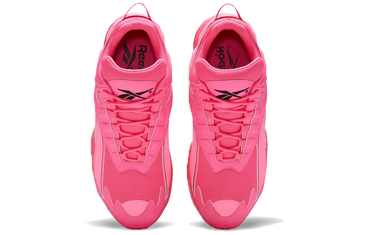 Shop Reebok Intv 96 低筒 休閒運動鞋 中性款 粉紅色