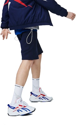 Reebok INTV Logo 'Putih Royal Scarlet' FY0946 Details for Reebok INTV Logo 'Putih Royal Scarlet' FY0946