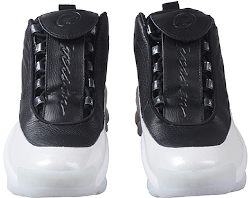 Reebok Iverson Legacy 'Hitam Putih' CN8222 Lookbook Reebok Iverson Legacy 'Hitam Putih' CN8222