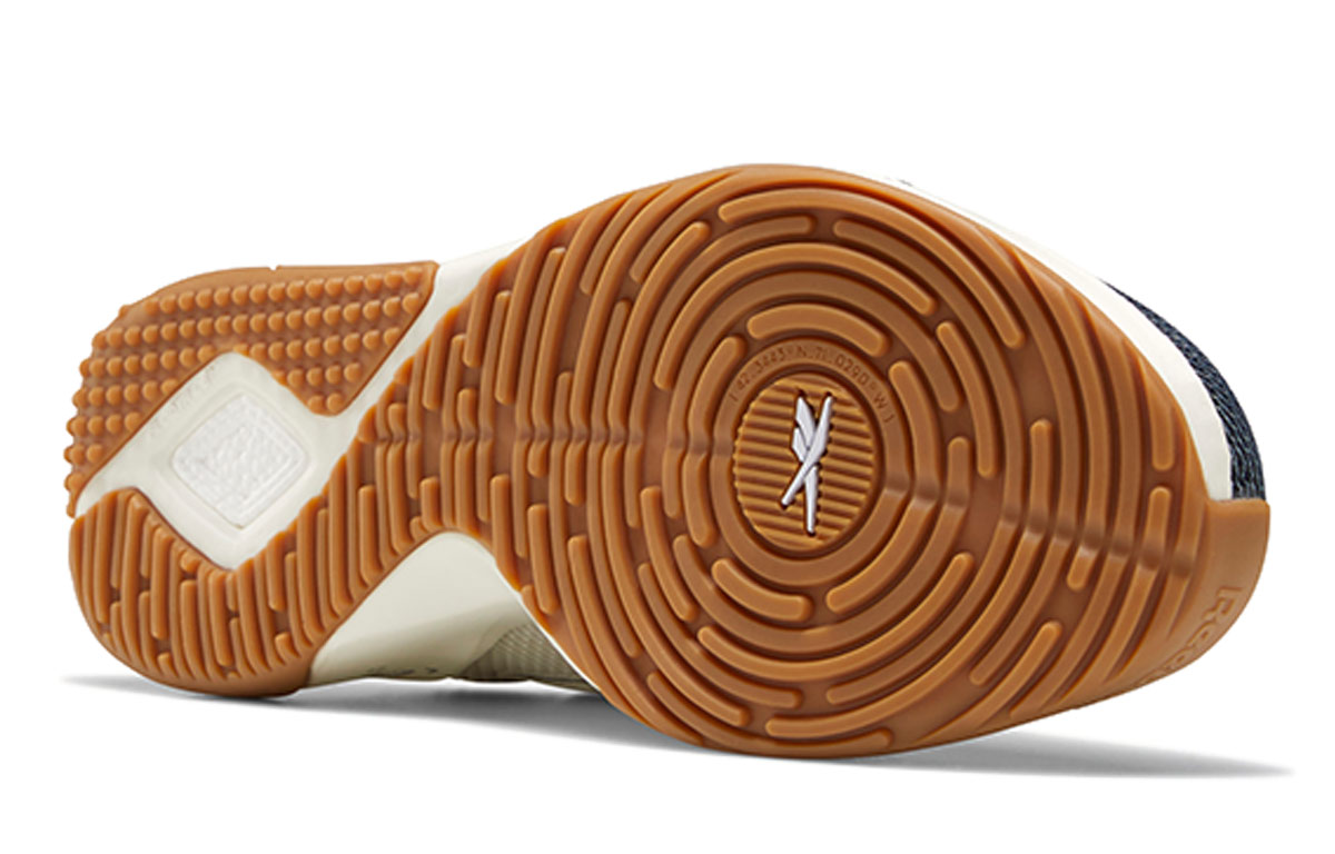 Details for Reebok JJ IV Question ''Crèmewit Blauw'' FU8475