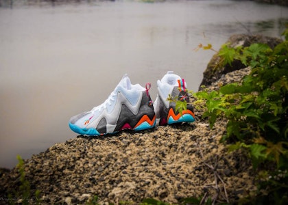 リーボック カミカゼ2 ミッド "パッカーズシューズ" V53621 Order リーボック カミカゼ2 ミッド "パッカーズシューズ" V53621