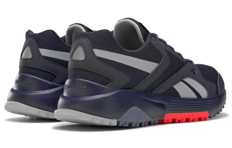 Shop Reebok Lavante Terrain ''Donkerblauw'' G58581