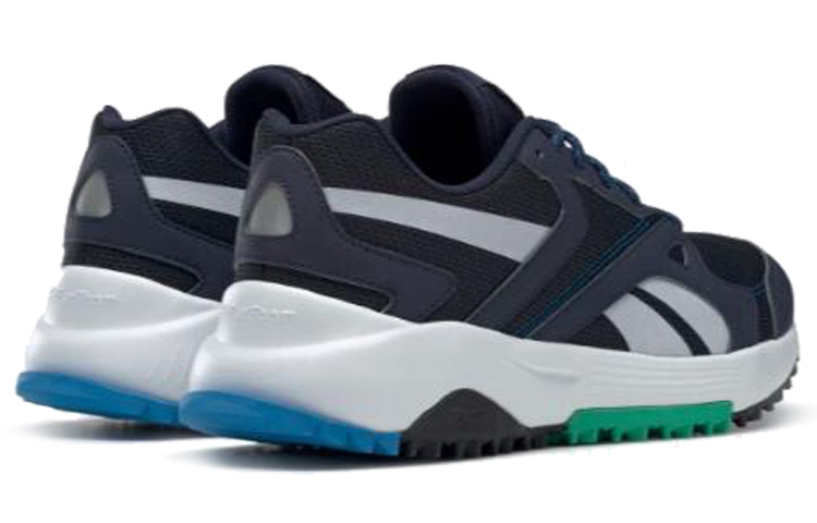 Shop Reebok Lavante Terrain ''Vector Navy'' Baskets Trail Homme FU8606