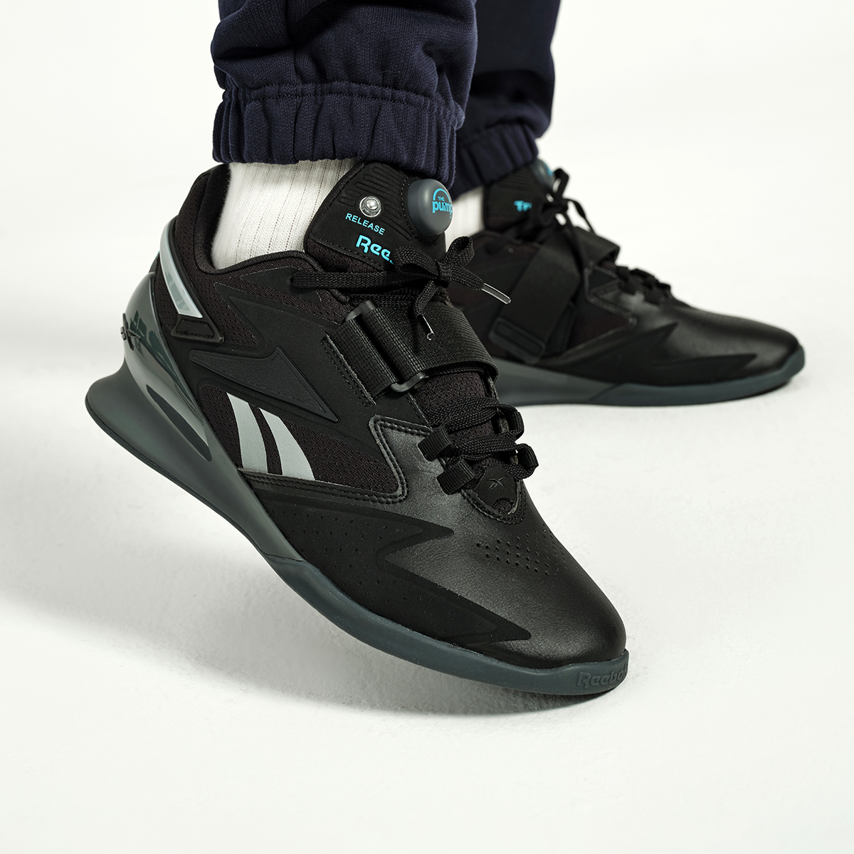 Sizing Reebok Legacy Lifter 3 'Hitam Abu Murni' sepatu angkat beban atletik. 100074527