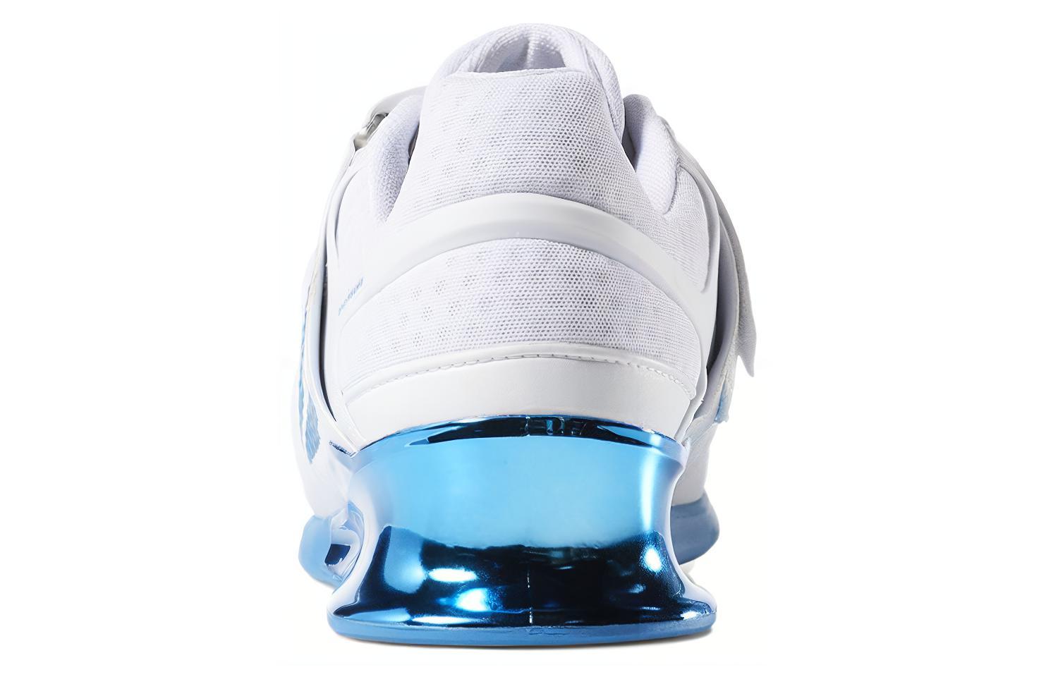 Shop Reebok Legacy Lifte 耐磨舉重訓練鞋 白藍