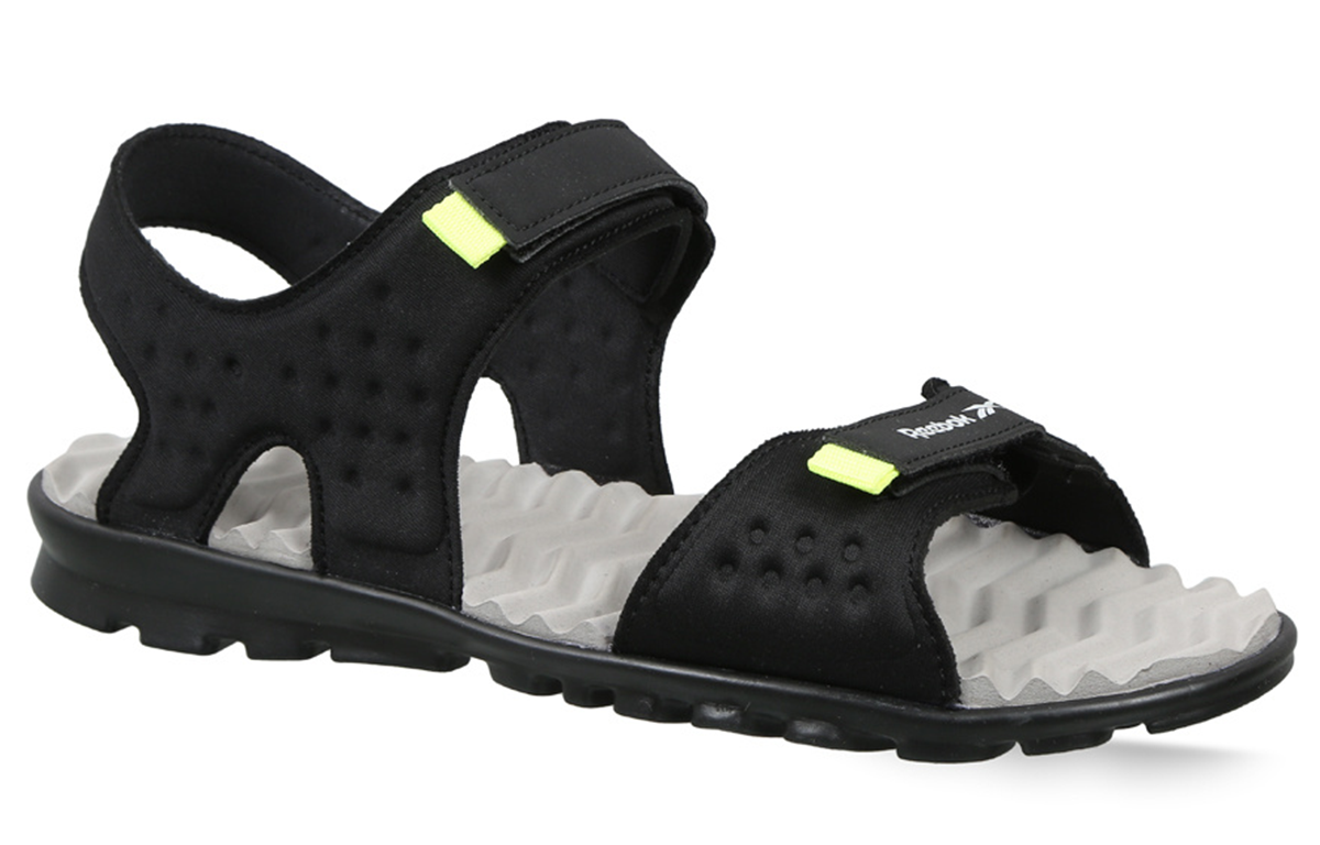 Lookbook リーボック ライトフレックス LP サンダル (黒/グレー) FV9423