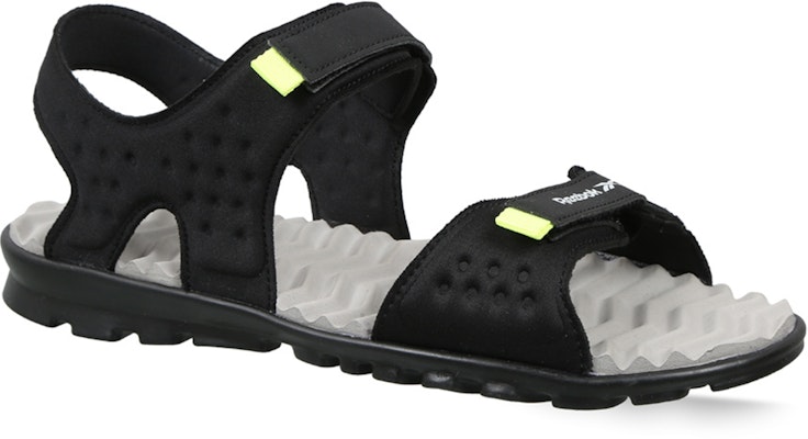 リーボック ライトフレックス LP サンダル (黒/グレー) FV9423 Lookbook リーボック ライトフレックス LP サンダル (黒/グレー) FV9423