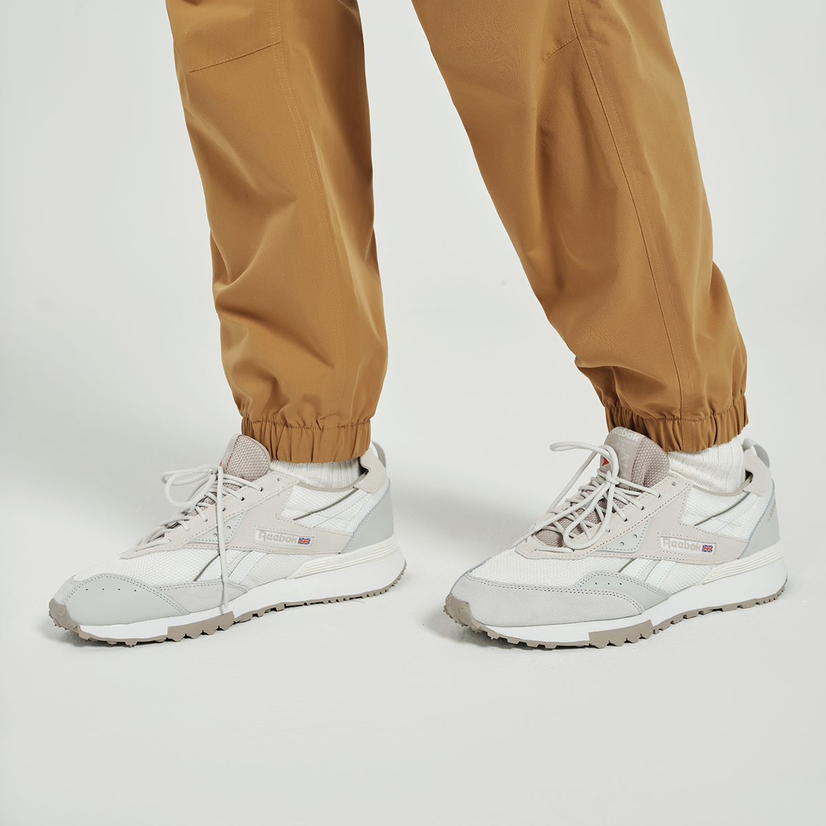 Sizing Reebok LX2200「純灰白」100074416