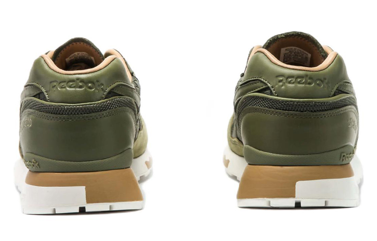 Shop Reebok LX 8500 Lux 舒適耐磨跑步鞋 橄欖綠