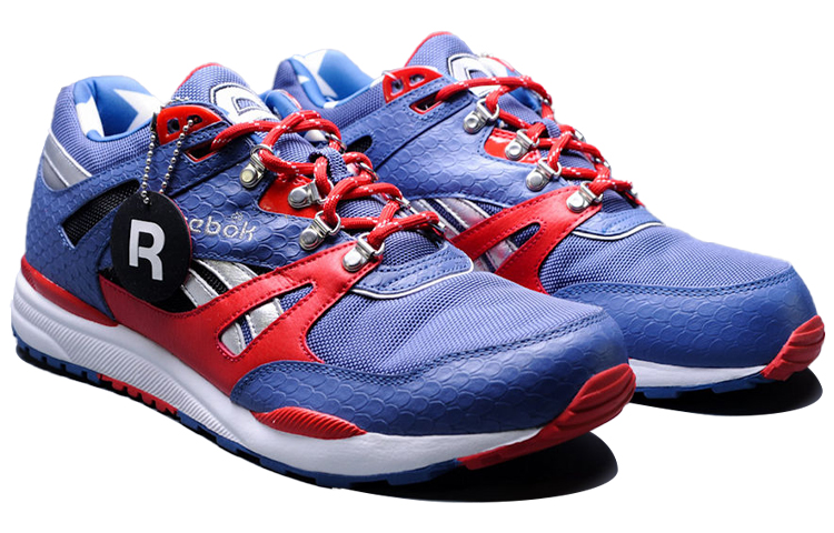 Lookbook Reebok 漫威 x Ventilator '美国队长蓝红'鞋 J93495